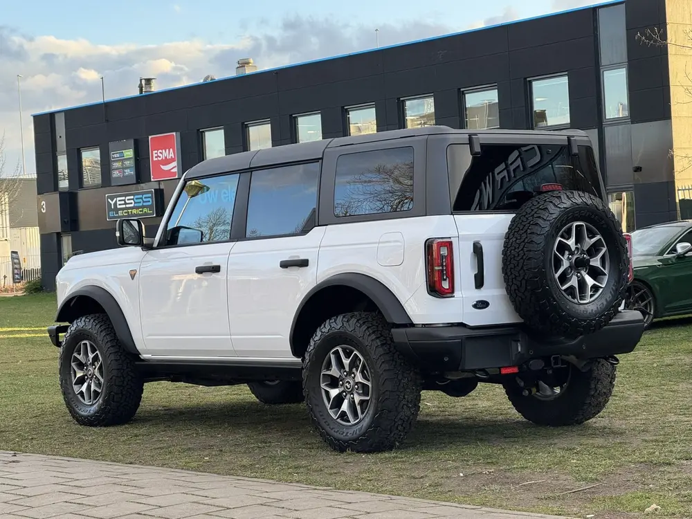 Ford Bronco AWD 2.7L V6 BADLANDS (bj 2025) uit 2025, foto 2