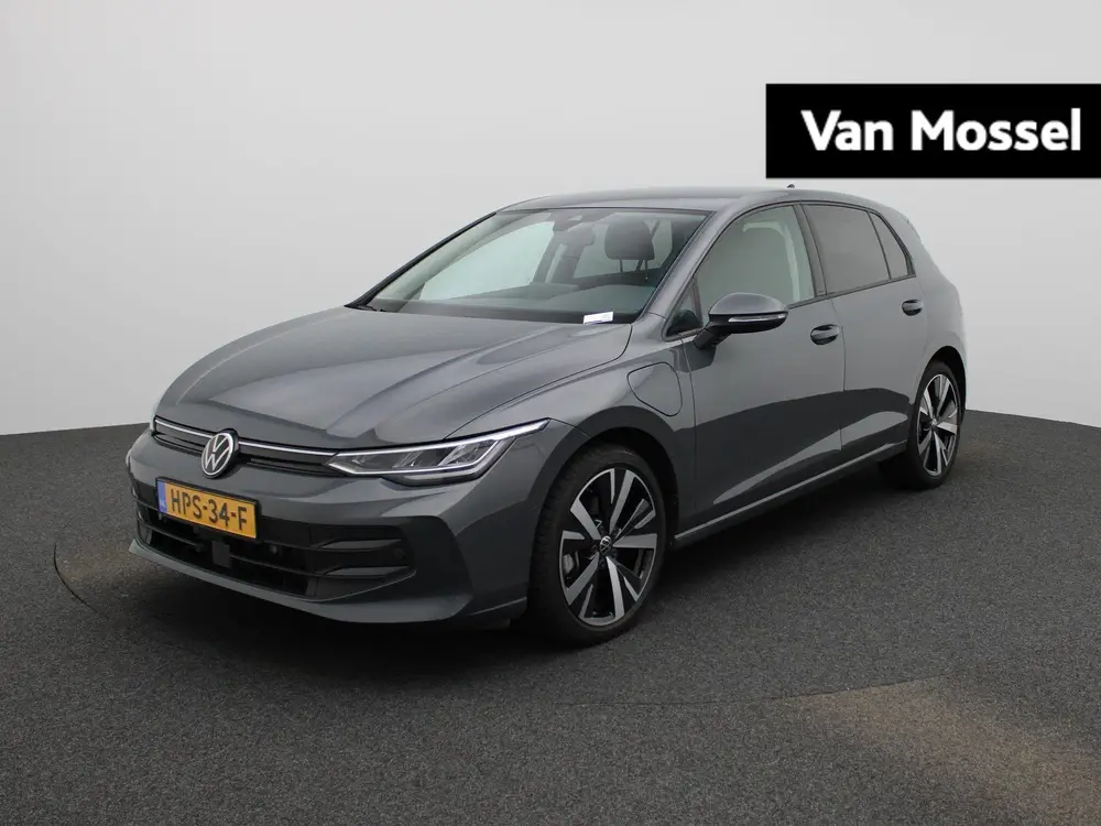 Volkswagen Golf 1.5 eHybrid Life Edition SoH 100% | Navigati uit 2025