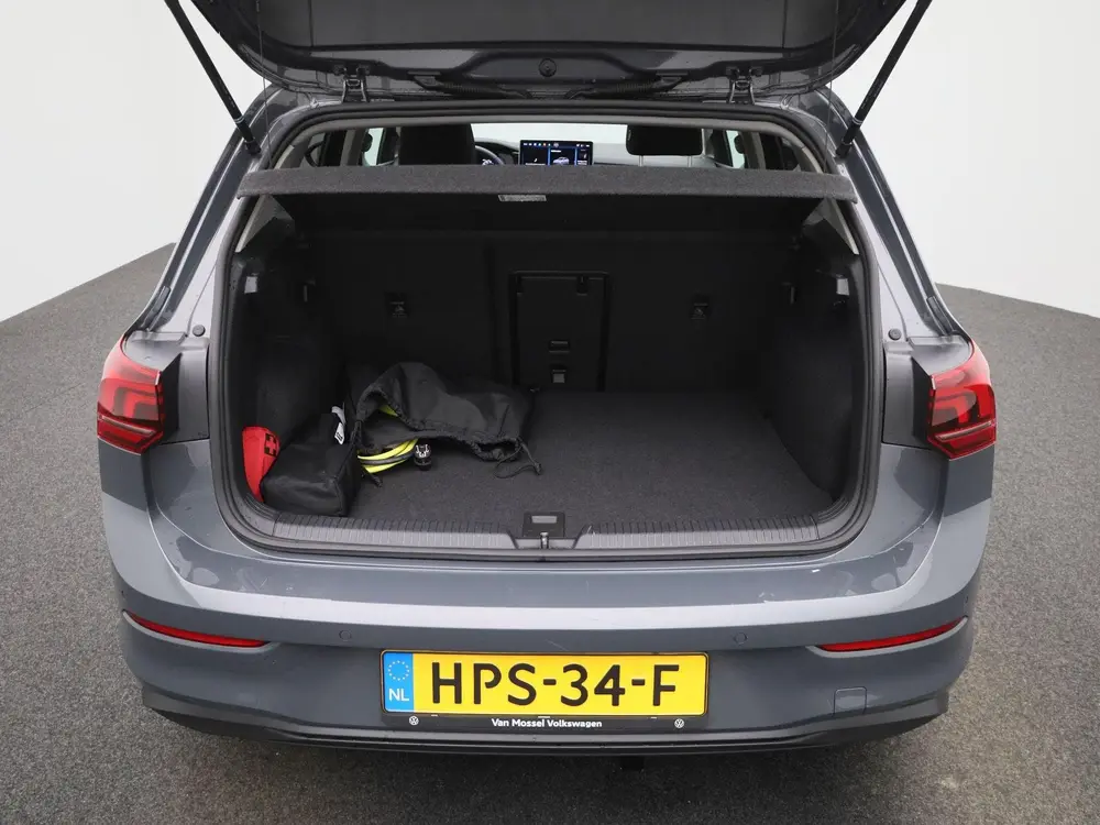 Volkswagen Golf 1.5 eHybrid Life Edition SoH 100% | Navigati uit 2025, foto 13