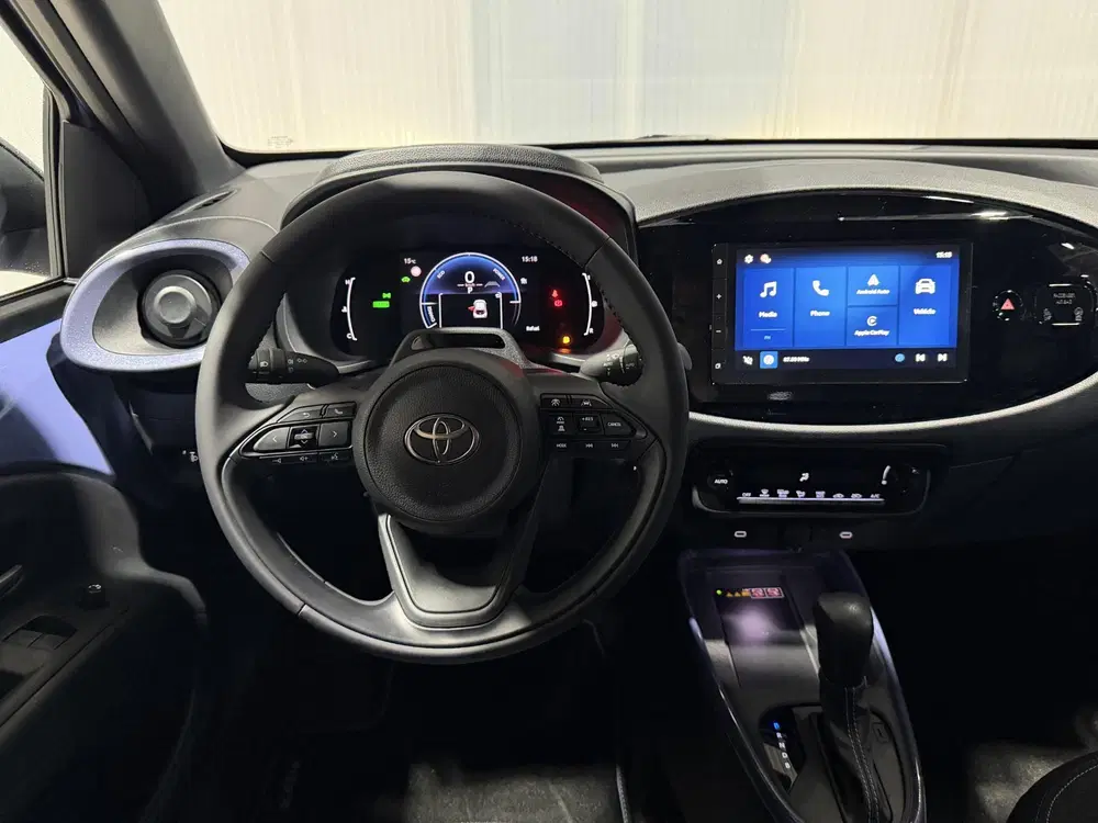 Toyota Aygo X Hybrid 115 pulse Direct leverbaar Automaat uit 2025, foto 11