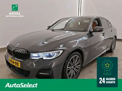 BMW 3-serie 330e 292pk PHEV High Executive M Sport uit 2021