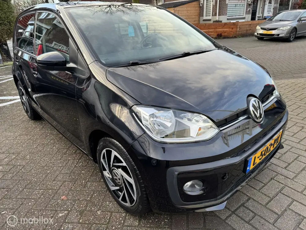 Volkswagen Up! 1.0 BMT up! beats uit 2019, foto 2