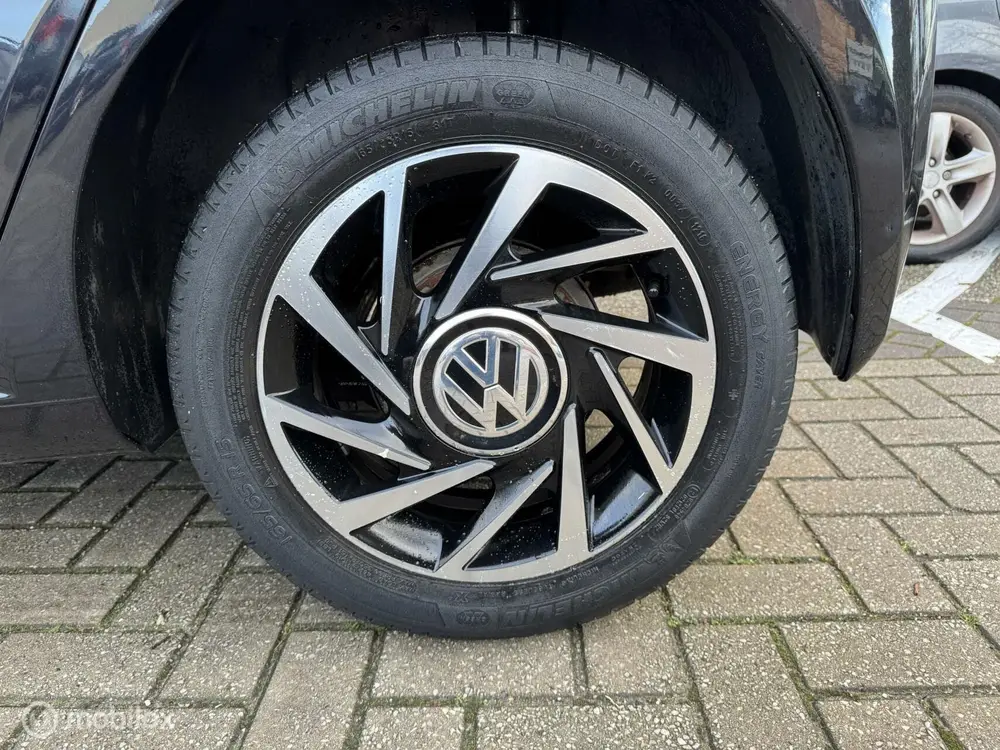 Volkswagen Up! 1.0 BMT up! beats uit 2019, foto 6