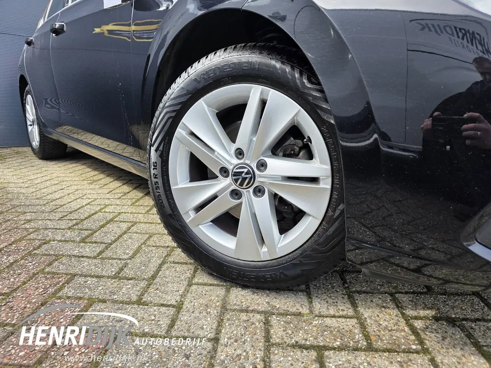 Volkswagen Golf 1.5 eTSI Style Automaat / Camera / Stoel & S uit 2020, foto 6
