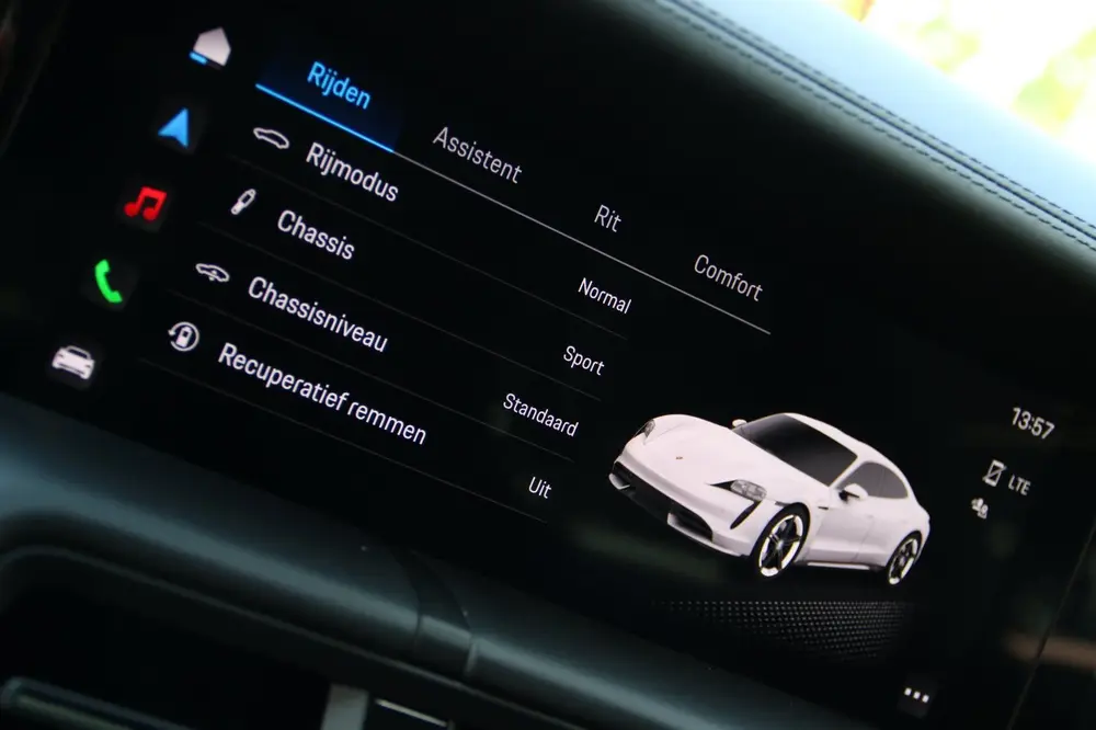 Porsche Taycan 4S Performance 94 kWh €146.000- np SOH 93 uit 2020, foto 18