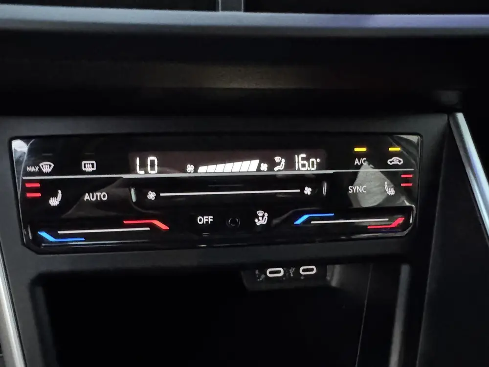 Volkswagen Taigo 1.0 TSI Life DSG Navi Camera LaneAssist Gar uit 2022, foto 17