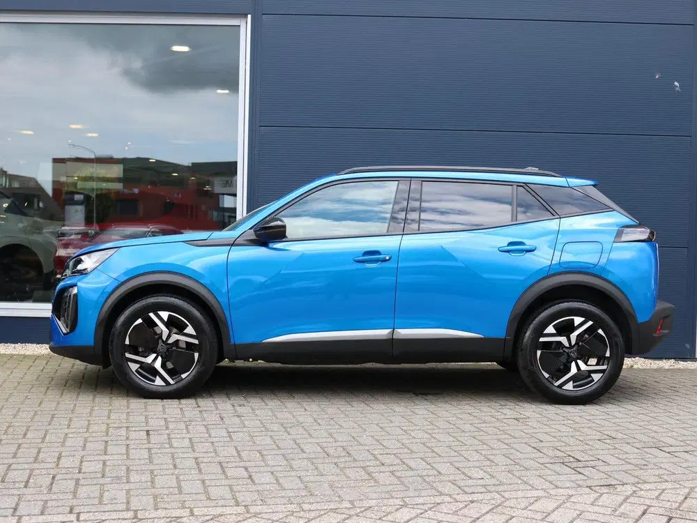 Peugeot 2008 1.2 100pk Allure 1e Eigenaar uit 2024, foto 2