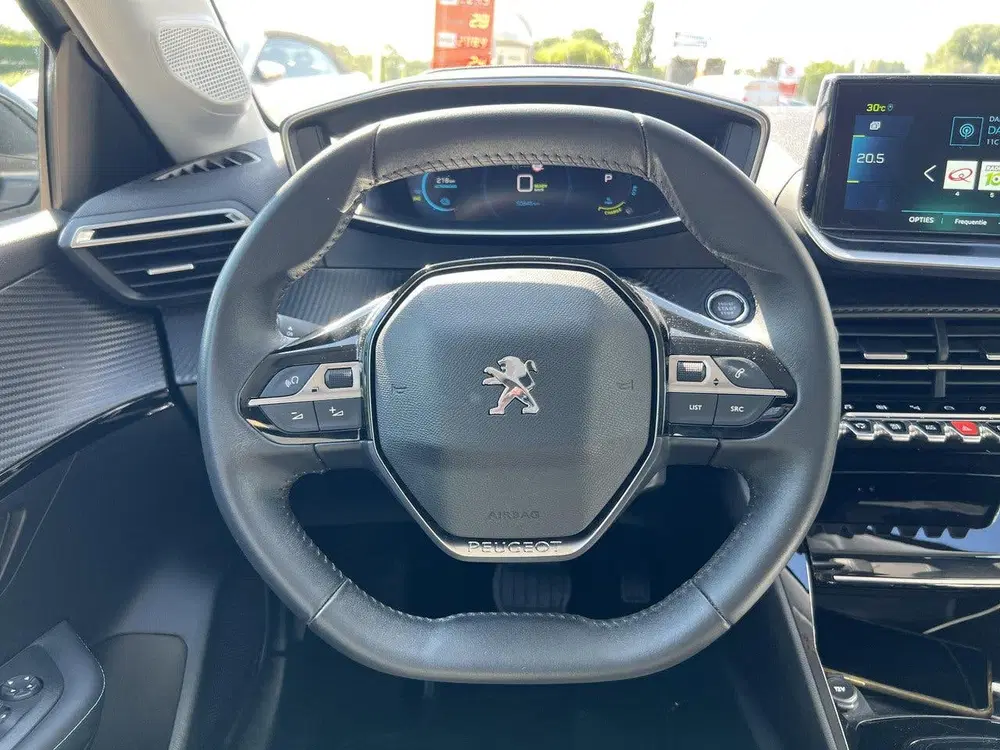 Peugeot 208 EV Allure Pack 50 kWh 136pk Automaat uit 2022, foto 7