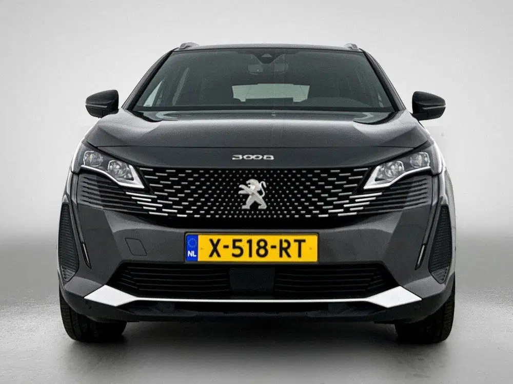 Peugeot 3008 1.2 GT 130pk Automaat uit 2022, foto 4