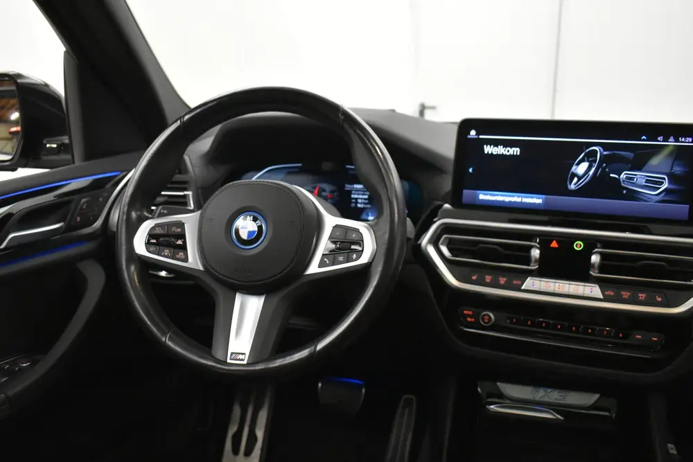 BMW iX3 Executive 80 kWh M-Pakket EL Trekh+aKlep S uit 2023, foto 5