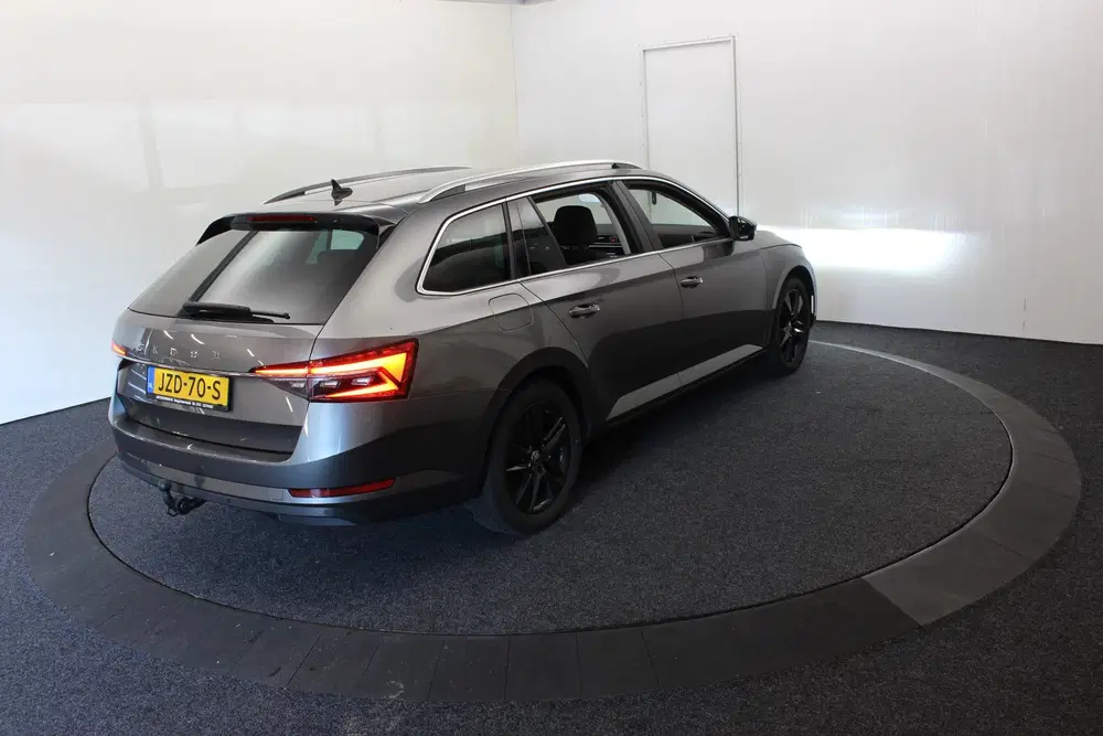 Skoda Superb 1.4 TSI iV Style Vol leder 360ºCam El aKle uit 2022, foto 15