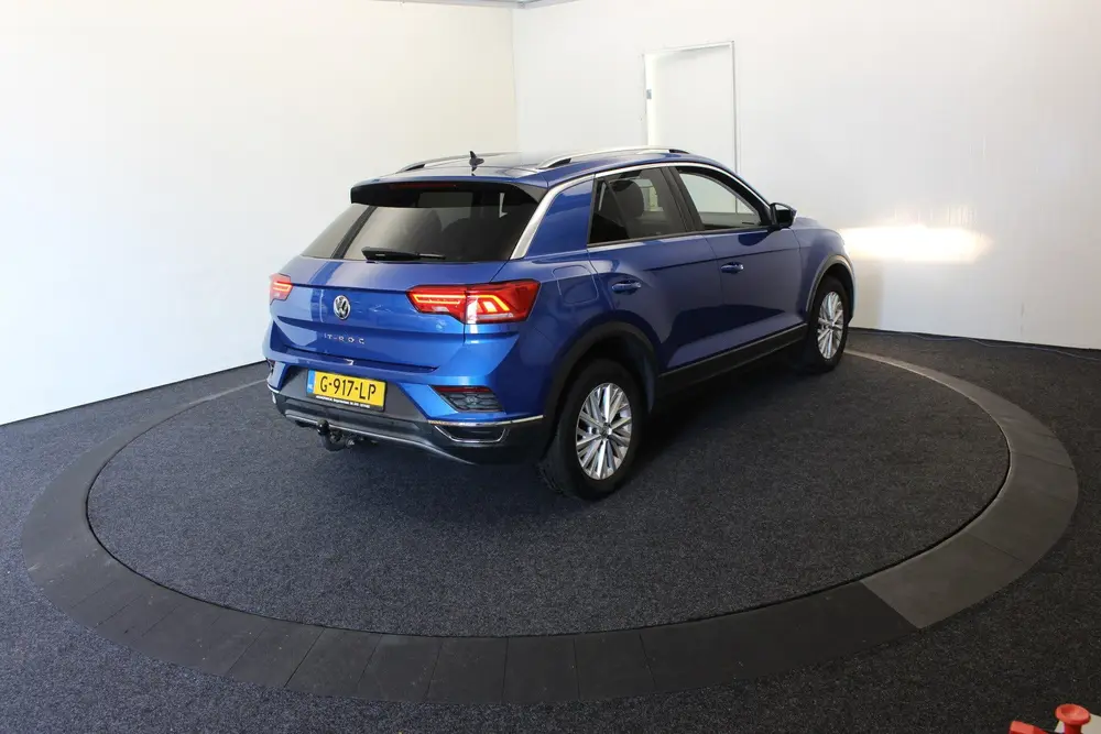 Volkswagen T-Roc 1.0 TSI Style Buss EL aKlep Trekh Navi app uit 2019, foto 15
