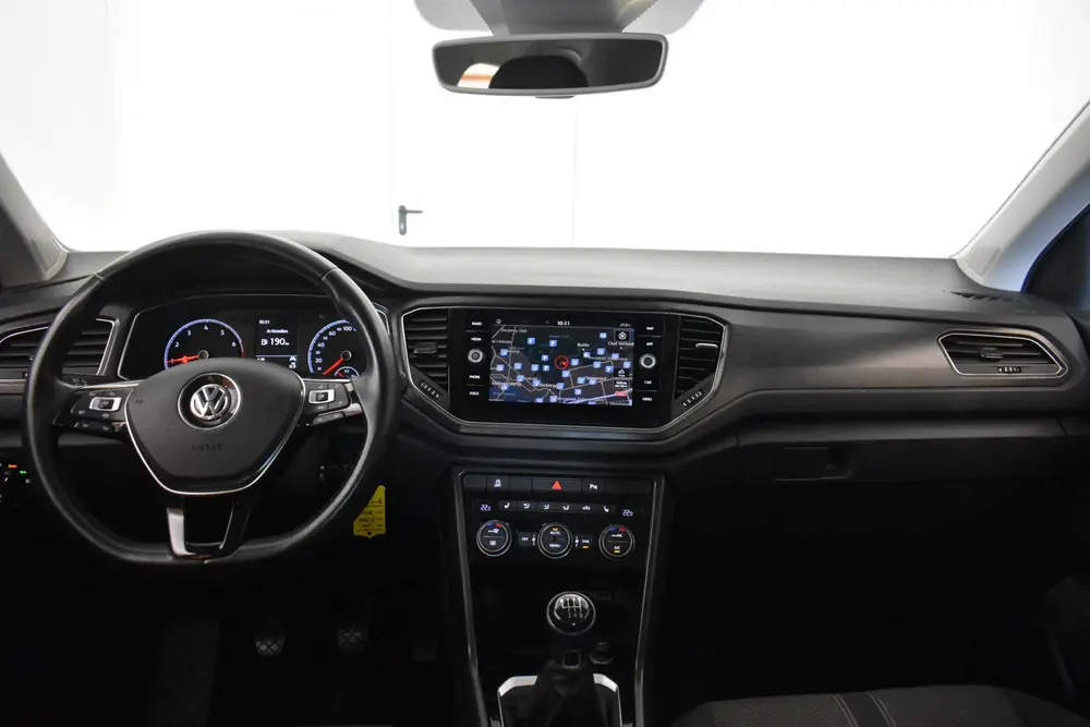 Volkswagen T-Roc 1.0 TSI Style Buss EL aKlep Trekh Navi app uit 2019, foto 20