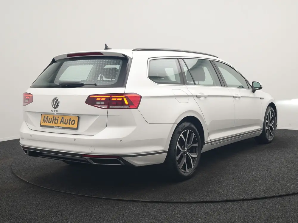 Volkswagen Passat Variant 1.4 TSI GTE Business PHEV 218pk De uit 2022, foto 3