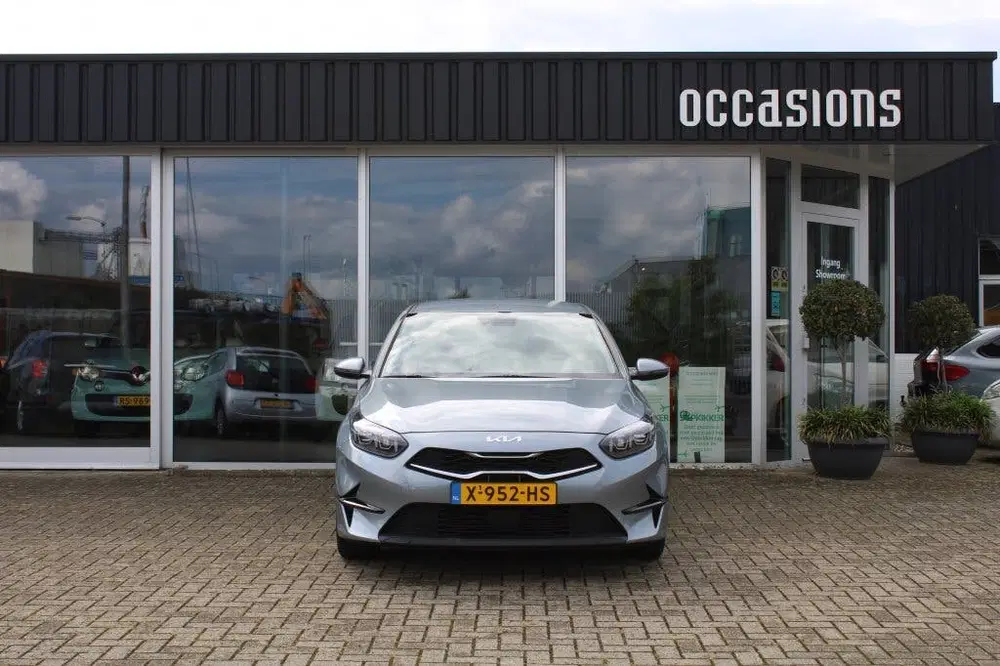 Kia Ceed 1.0 T-GDi DynamicL. (bj 2023) uit 2023, foto 3