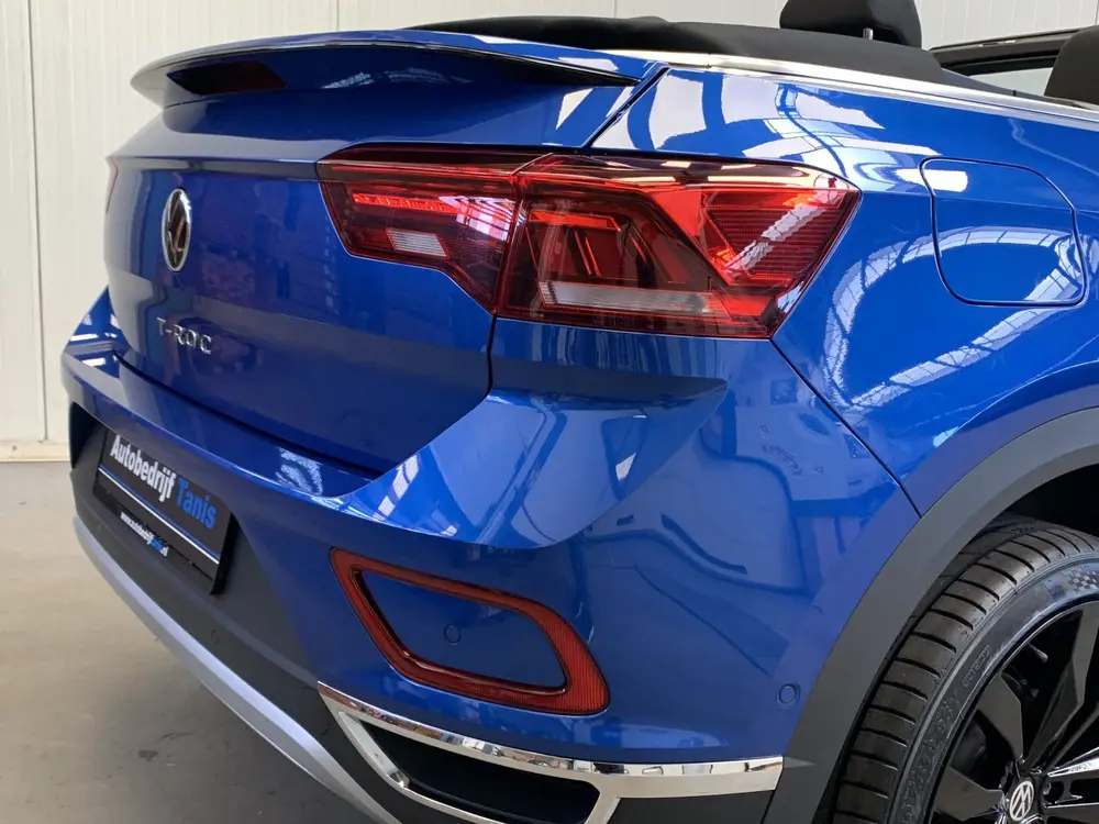 Volkswagen T-Roc Cabrio 1.0 TSI Style DIGITAL COCKPIT-NAVI-E uit 2024, foto 14