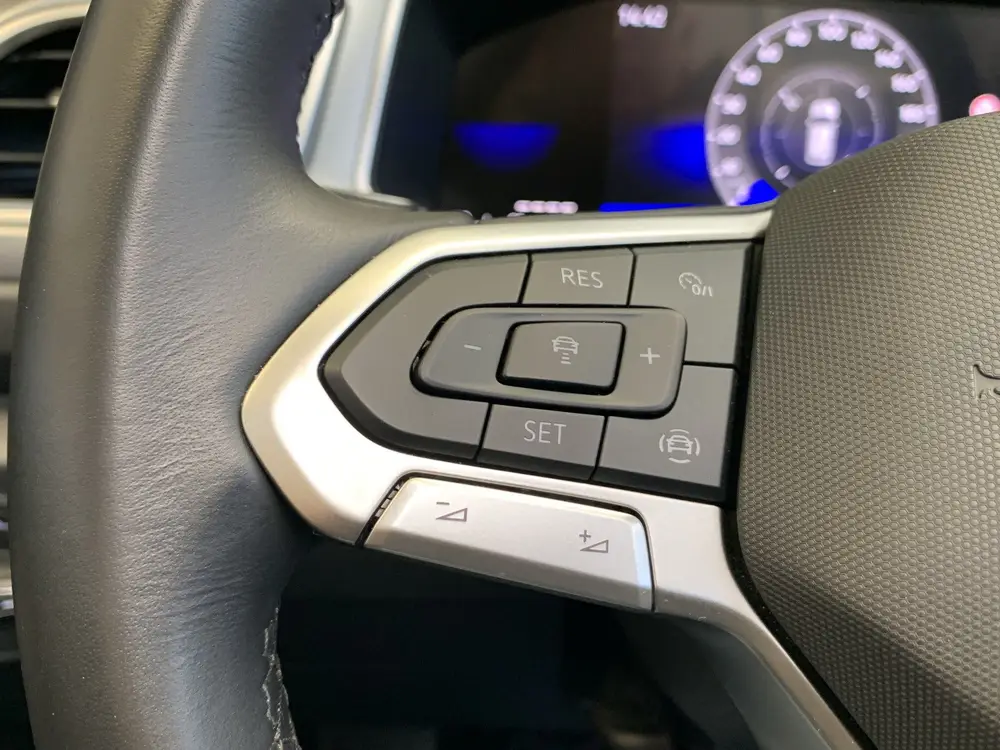 Volkswagen T-Roc Cabrio 1.0 TSI Style DIGITAL COCKPIT-NAVI-E uit 2024, foto 19