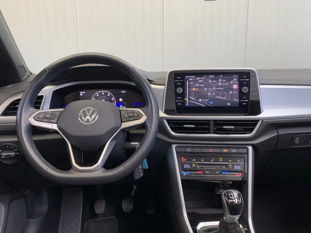 Volkswagen T-Roc Cabrio 1.0 TSI Style DIGITAL COCKPIT-NAVI-E uit 2024, foto 5