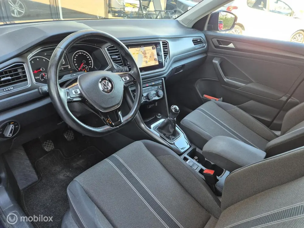 Volkswagen T-Roc 1.0 TSI Style APPLE CARPLAY 17" PDC NAP uit 2019, foto 10