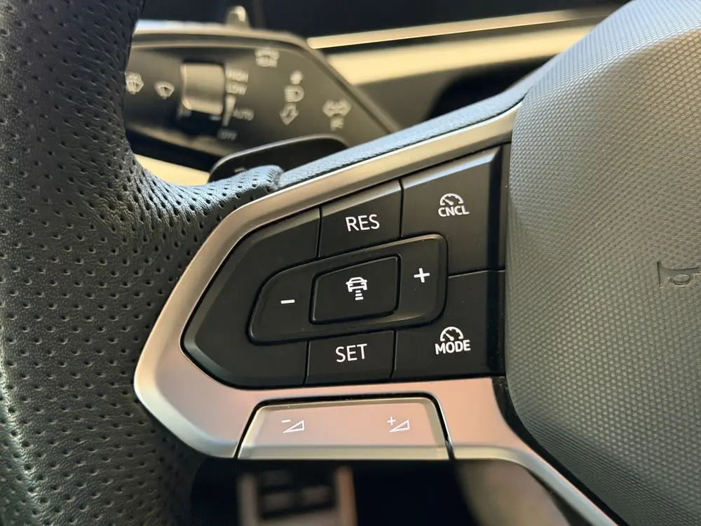 Volkswagen Tiguan 1.5 eHybrid R-Line Edition|Black Style|Mat uit 2024, foto 15