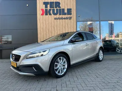 Volvo V40 Cross Country 1.5 T3 Polar+ Luxury uit 2019