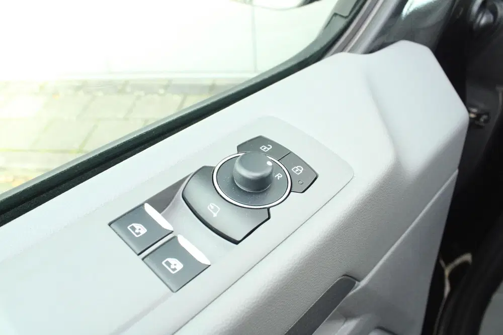 Volkswagen Transporter 34 L2H1 218pk Bulli 64 kWh uit 2026, foto 19