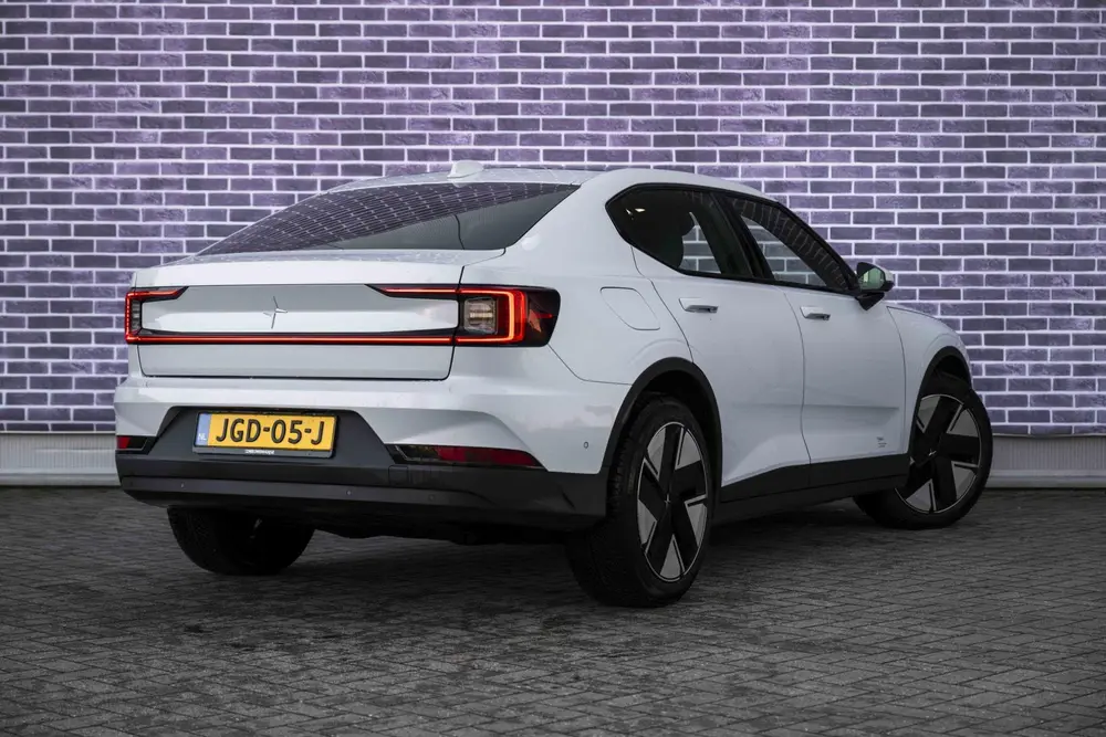 Polestar 2 Standard Range Single Motor 63kWh uit 2023, foto 2