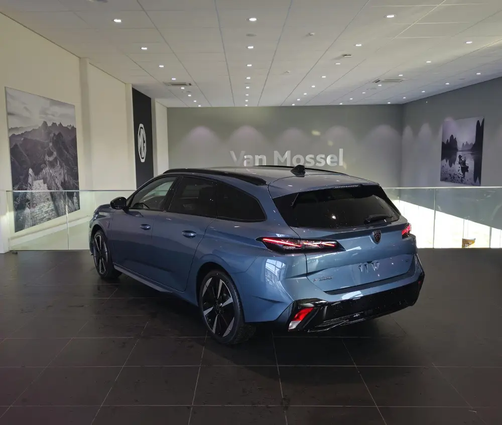 Peugeot 308 GT 54 kWh uit 2026, foto 4