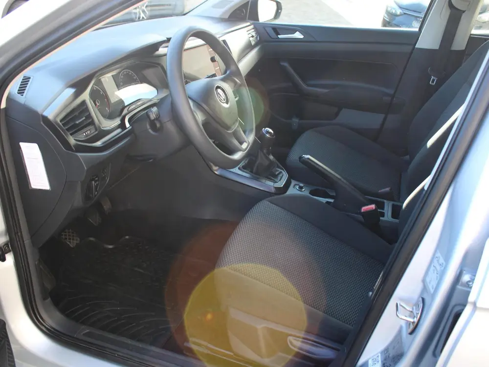 Volkswagen Polo 1.0 MPI Trendline | MULTI MEDIA DISPLAY | AI uit 2019, foto 2
