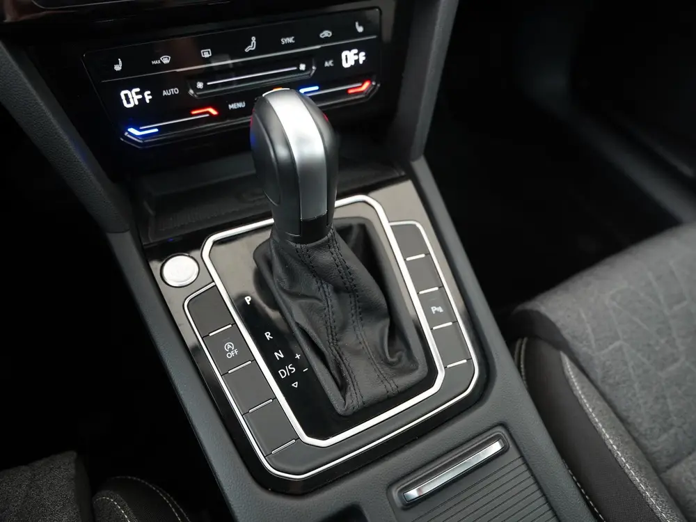 Volkswagen Passat Variant 1.5 TSI Business DSG | Panoramadak uit 2023, foto 10