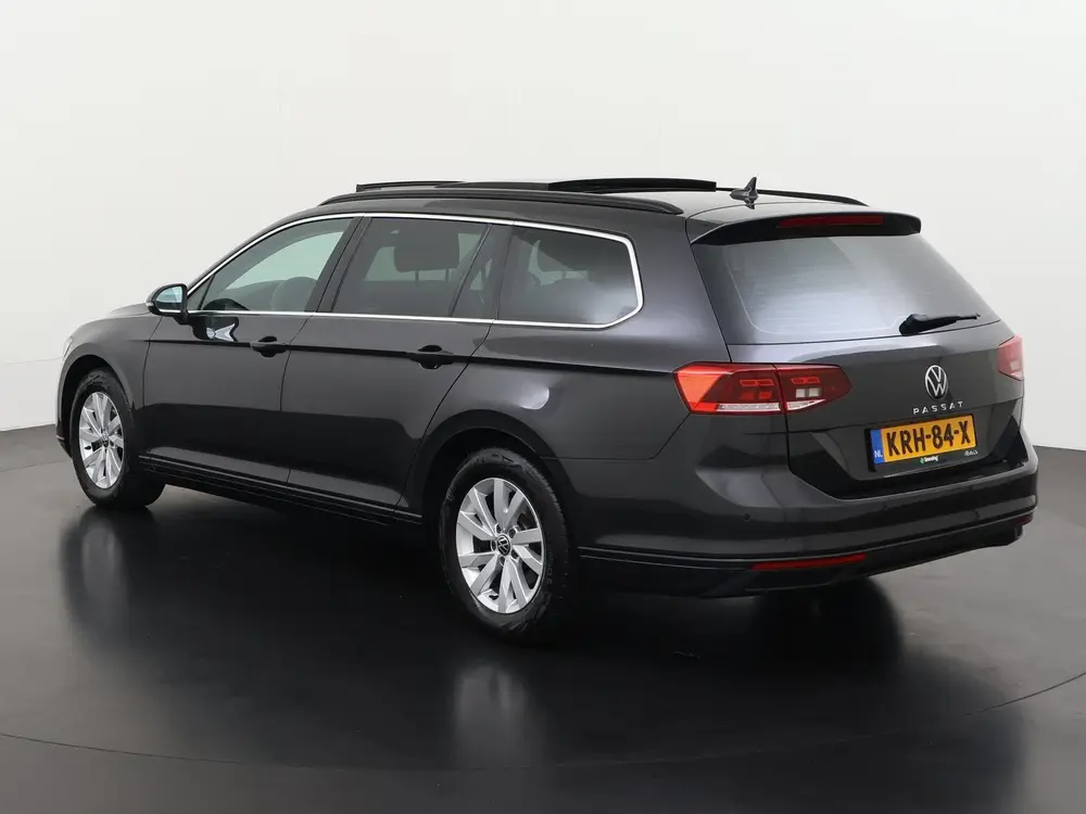 Volkswagen Passat Variant 1.5 TSI Business DSG | Panoramadak uit 2023, foto 6