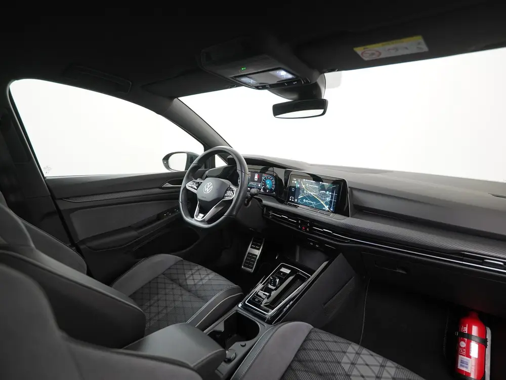 Volkswagen Golf Variant 1.5 eTSI R-Line DSG | 150PK | Trekha uit 2024, foto 2