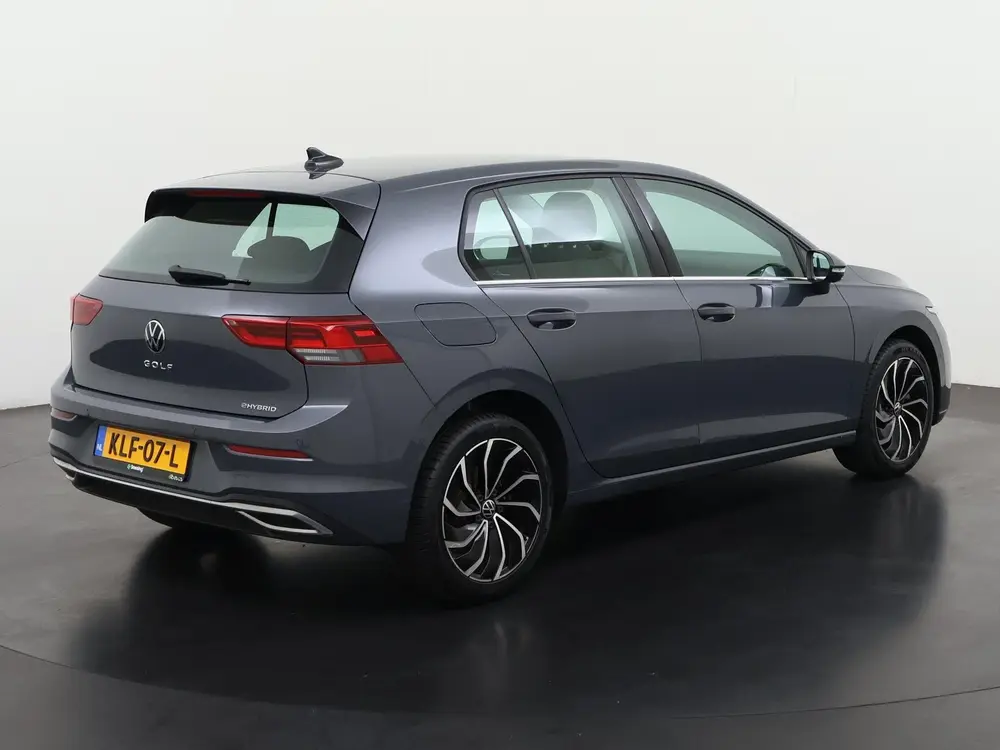 Volkswagen Golf 1.4 eHybrid Style | Camera | 17'' Ventura | uit 2021, foto 6
