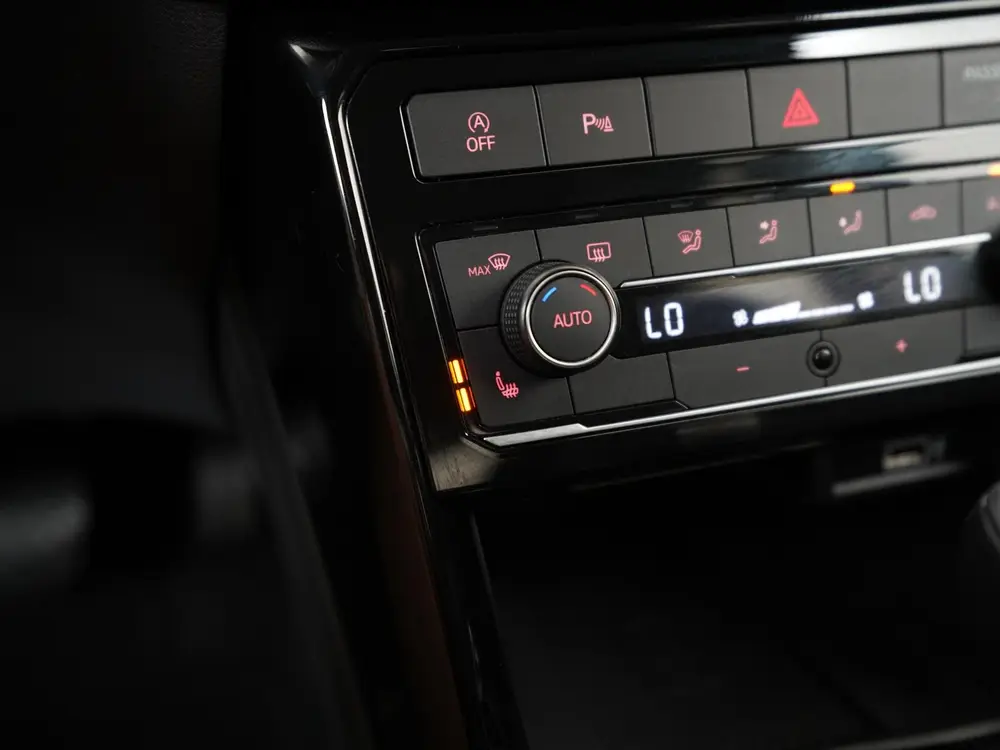 Volkswagen T-Cross 1.0 TSI Style DSG | Camera | Digital Cock uit 2019, foto 13