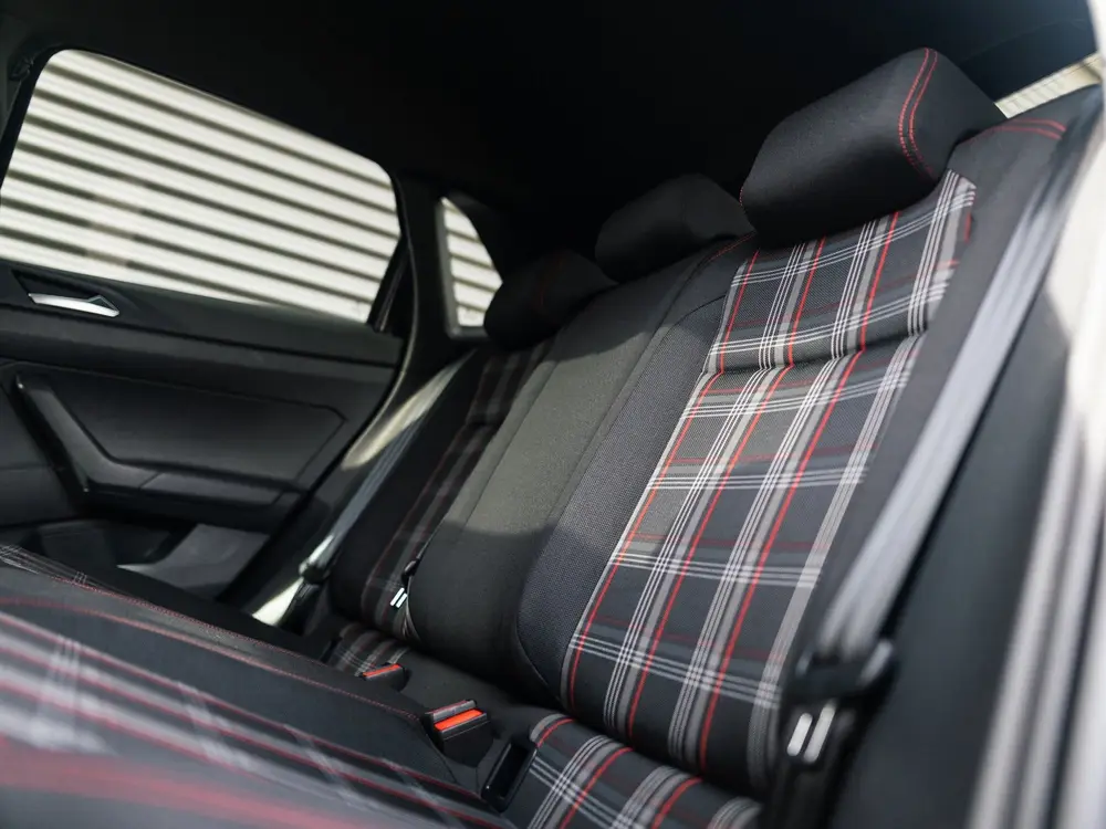 Volkswagen POLO 2.0 TSI GTI Pano Navi Cruise Camera uit 2020, foto 19