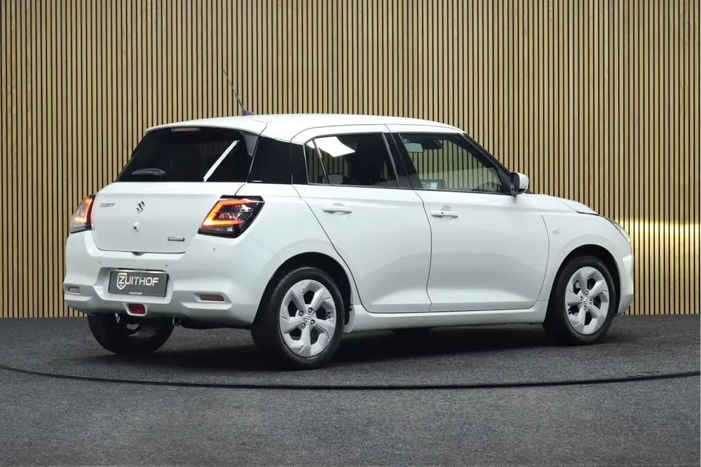 Suzuki Swift 1.2 Select Smart Hybrid uit 2025, foto 10
