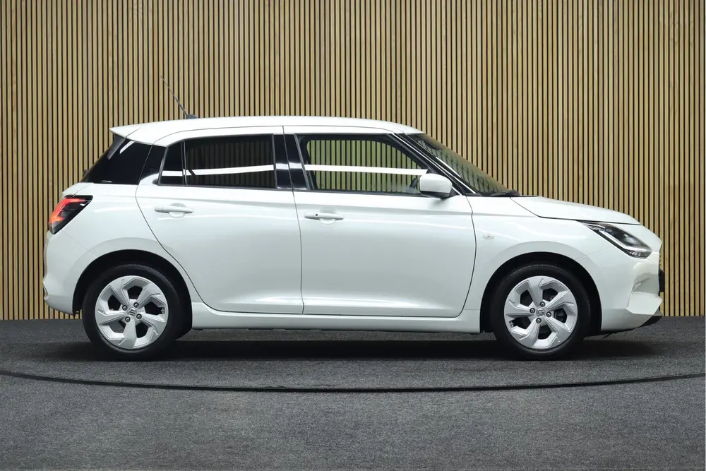 Suzuki Swift 1.2 Select Smart Hybrid uit 2025, foto 11