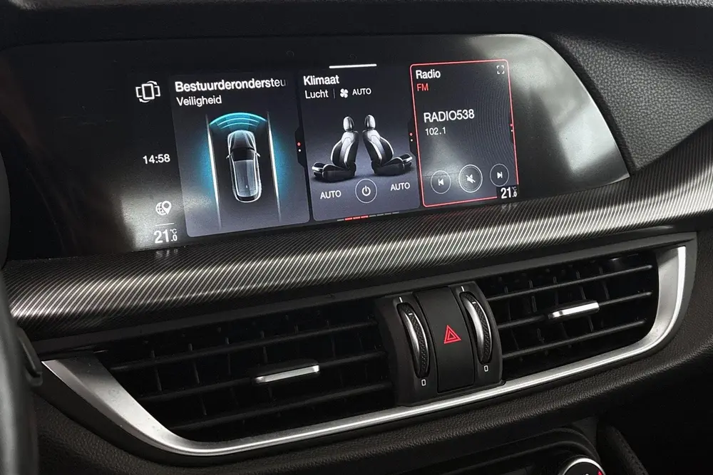 Alfa Romeo Stelvio 2.0T 280pk AWD Veloce Carplay Adaptieve C uit 2021, foto 12