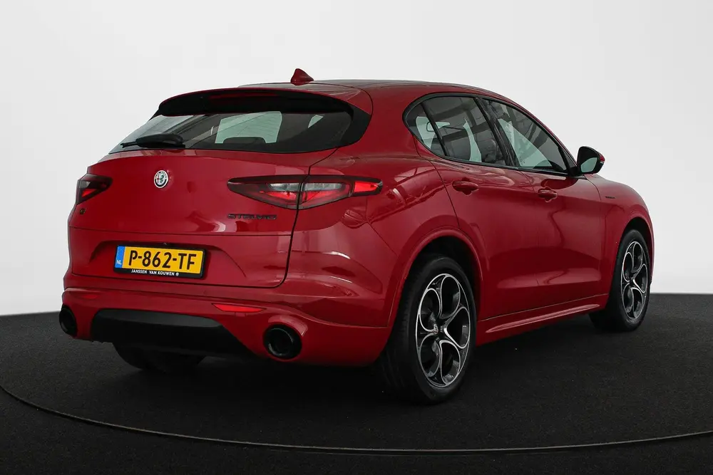 Alfa Romeo Stelvio 2.0T 280pk AWD Veloce Carplay Adaptieve C uit 2021, foto 3