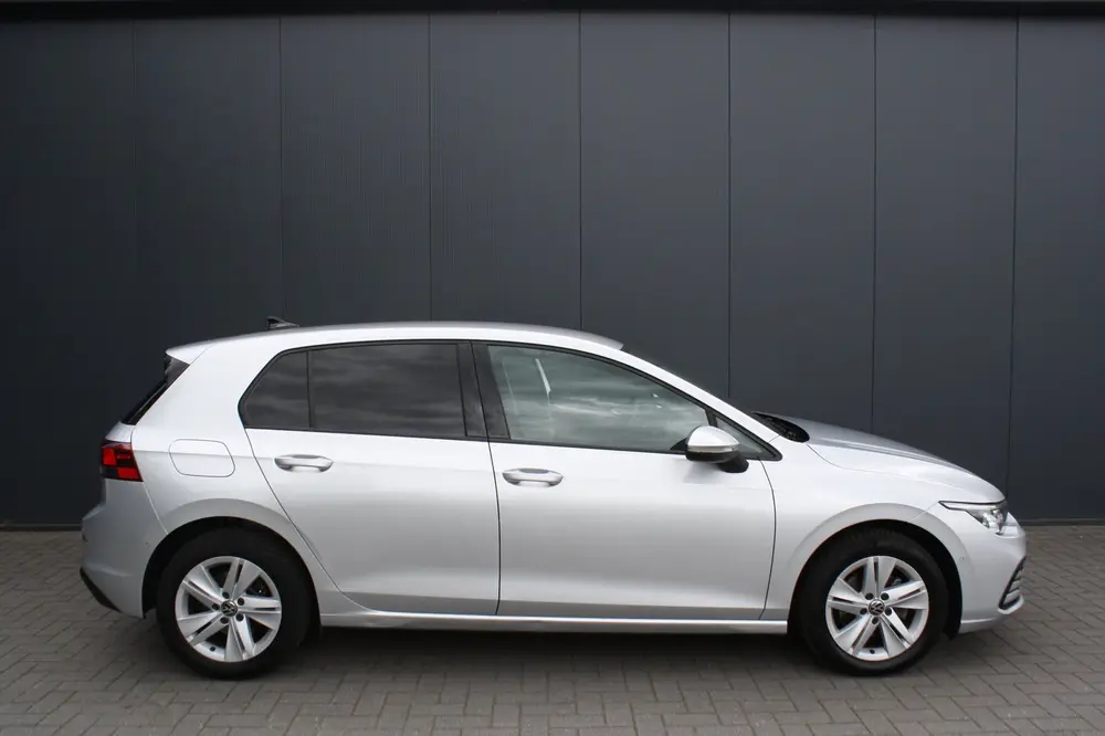 Volkswagen Golf 2.0 TDI Life Business - NETTO EXPORT 13888 uit 2022, foto 2