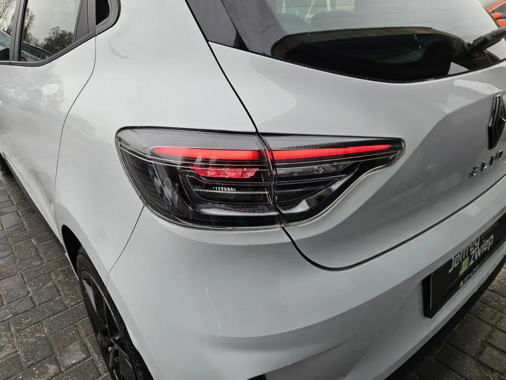 Renault Clio 1.6 E-Tech Full Hybrid 145 evolution autom uit 2024, foto 10