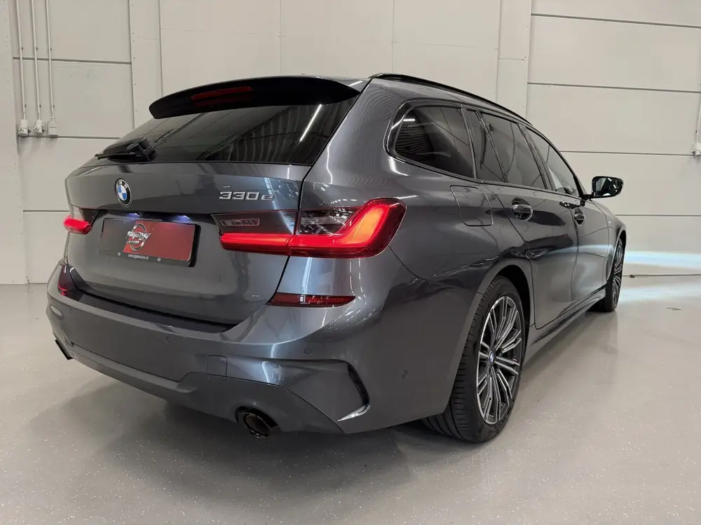 BMW 3-Serie 3 Serie Touring 330e M-Sport PANO/LASER/HEAD-UP/CAMERA/A uit 2021, foto 7