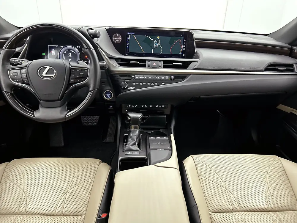 Lexus ES 300h President Line | Mark Levinson | Schuifdak | S uit 2019, foto 5