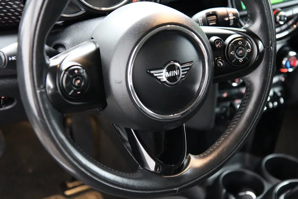 Mini Cooper S 2.0 Cooper S 192PK Stoelverwarming Airco C uit 2019, foto 13