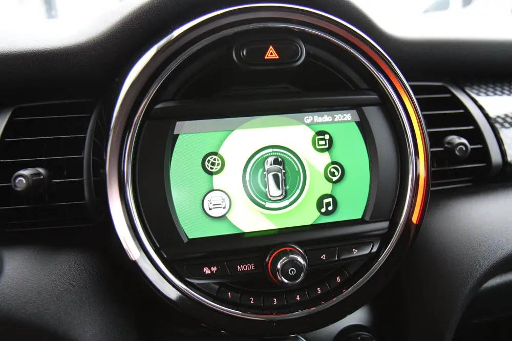 Mini Cooper S 2.0 Cooper S 192PK Stoelverwarming Airco C uit 2019, foto 17