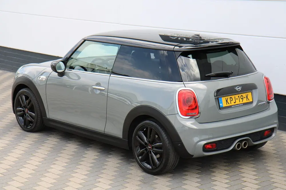 Mini Cooper S 2.0 Cooper S 192PK Stoelverwarming Airco C uit 2019, foto 7