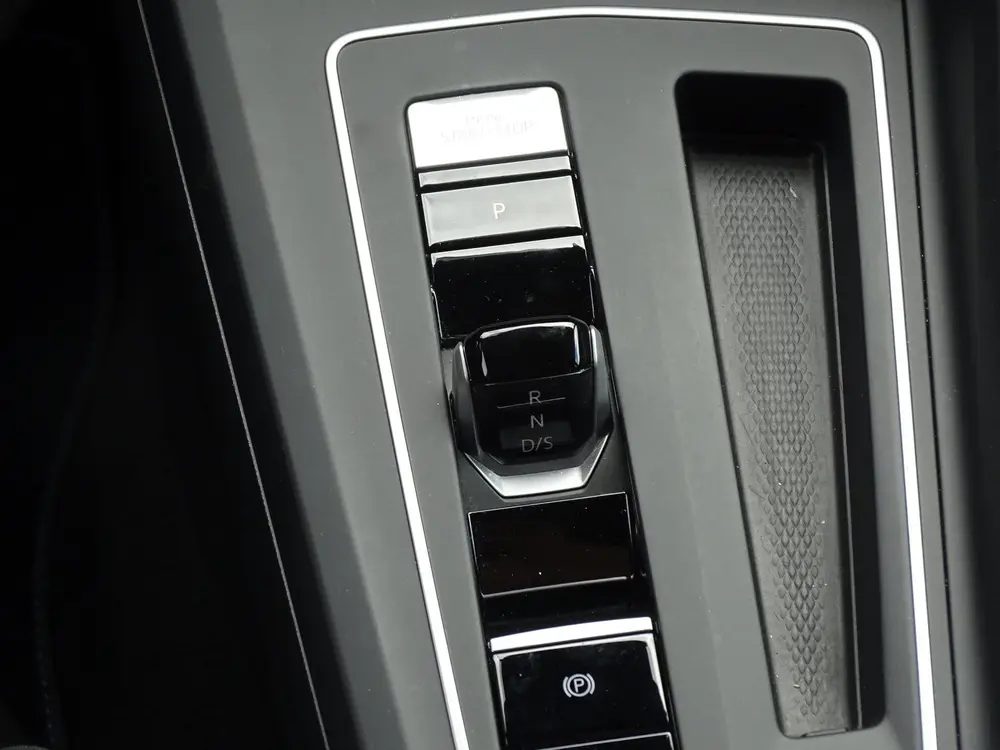 Volkswagen Golf 1.4 eHybrid GTE|Carplay|Navi|Sfeerverlichtin uit 2022, foto 16