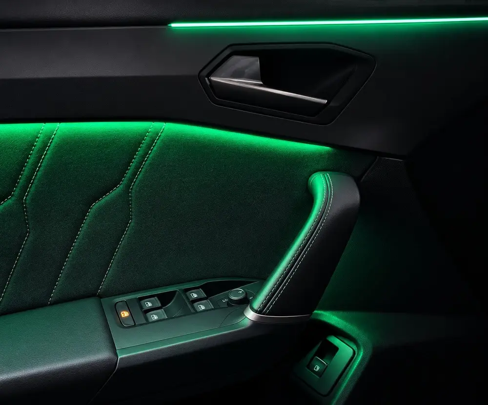 Cupra Leon 1.4 e-Hybrid VZ MAXTON/SPORTSTOELEN/CARPLAY/SFEER uit 2021, foto 15