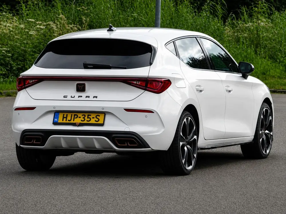 Cupra Leon 1.4 e-Hybrid VZ MAXTON/SPORTSTOELEN/CARPLAY/SFEER uit 2021, foto 4