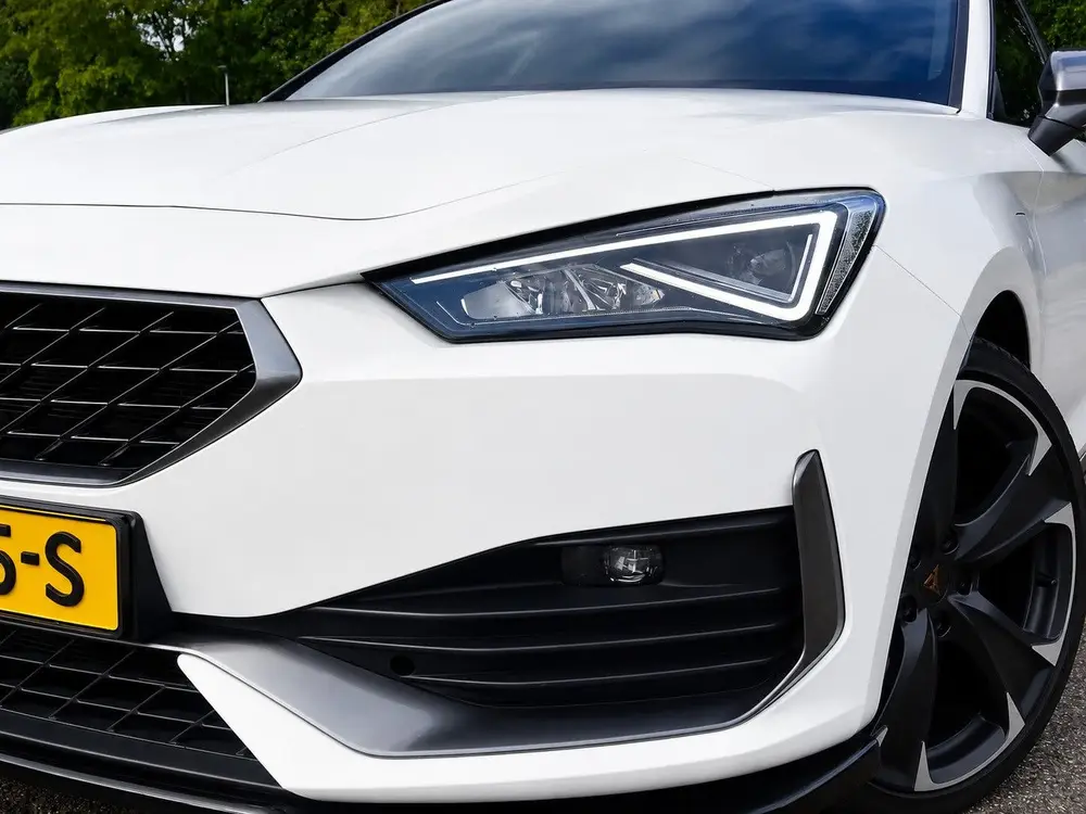 Cupra Leon 1.4 e-Hybrid VZ MAXTON/SPORTSTOELEN/CARPLAY/SFEER uit 2021, foto 7